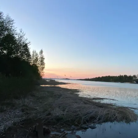 Stylish & Cosy By Lake In Lemland, Aland